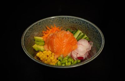 Nami Bowl frische Lachsstücke